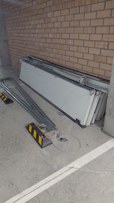Продам ворота от паркинга бу
