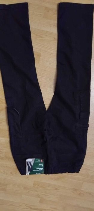 Blugi barbatesti cu buzunare pe picior,36/52/XxL ,noi cu eticheta