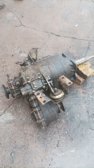 Уаз бартавой каробка сотилади яхши холатда