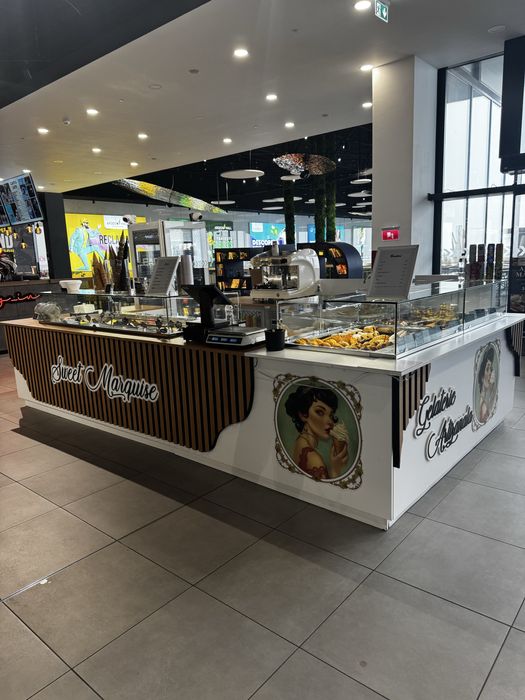 Vand vitrine cofetarie si gelaterie