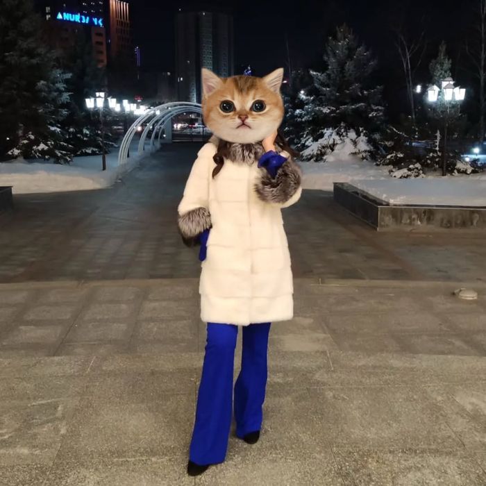 Продам белую норковую шубу