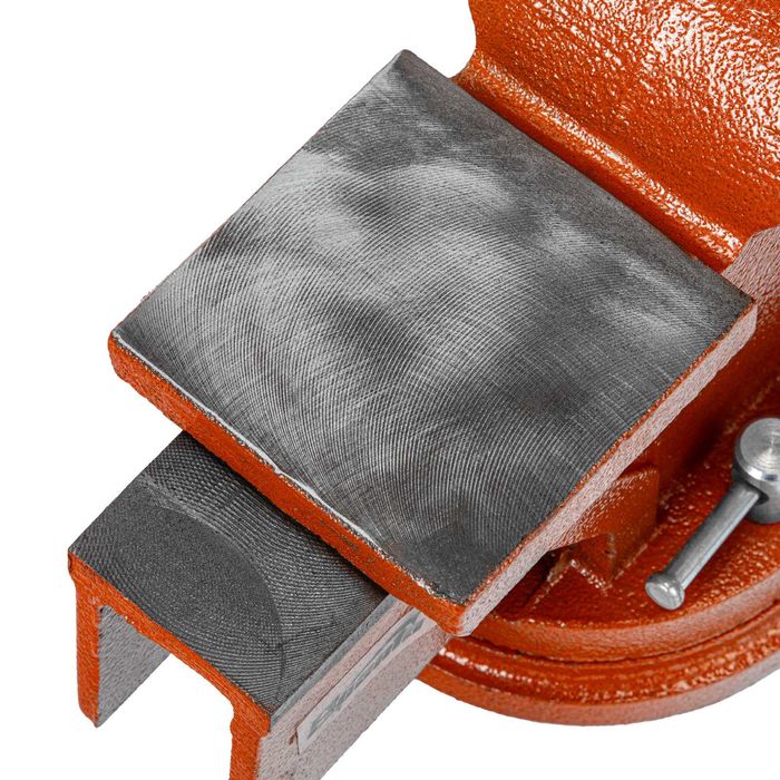 Тиски слесарные поворотные, с наковальней Sparta