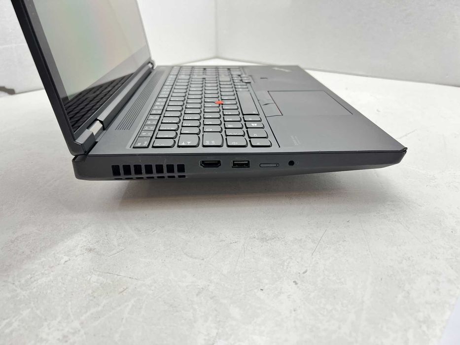реновиран Mobile Workstation Lenovo ThinkPad P15 G1 15.6" touch i9-10885H 32GB 510GB клас Б с Гаранция