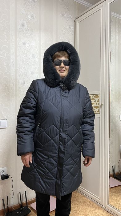 Продам зимний пуховик