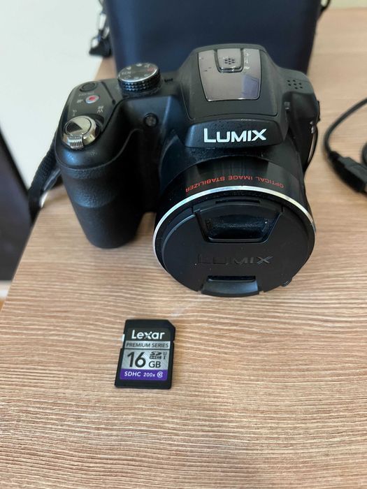 Фотоапарат Panasonic 20Mp(+ Подаръци )