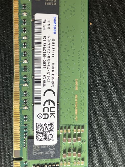 Memorii server 32  GB  DDR5 / RDIMM / 2RX8 / 4800B