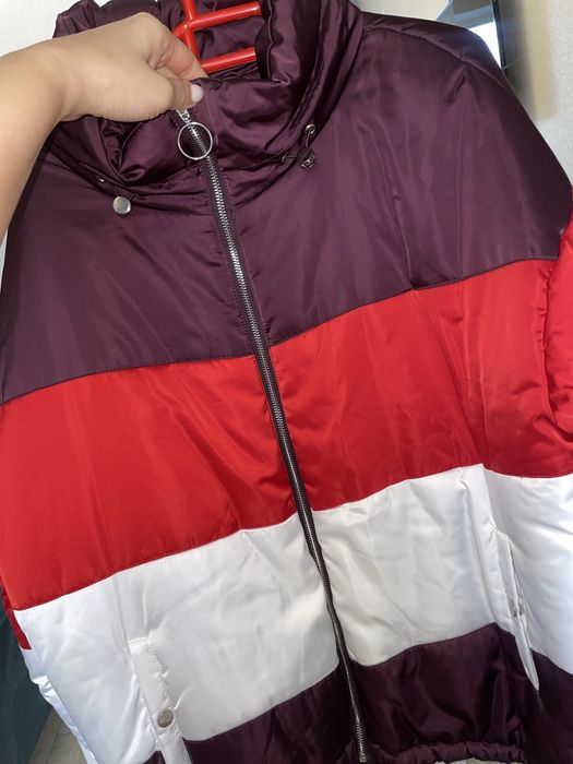Куртка НОВАЯ за 5500т.
