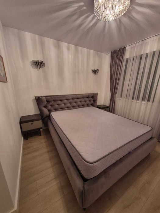 Pat tapitat nou 160x200 + saltea Mobexpert