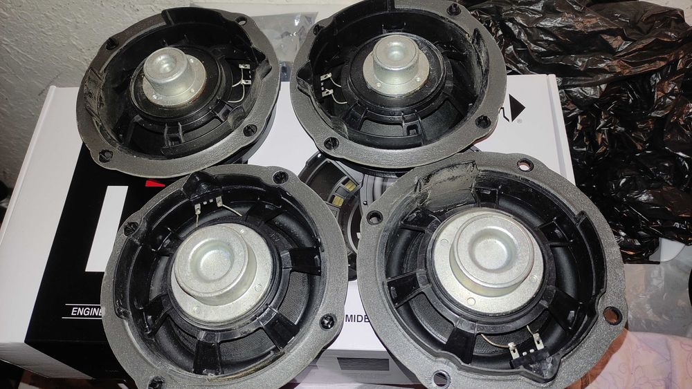 Тонколони CANTON