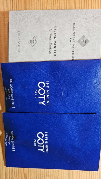 Лот от фабрични мостри