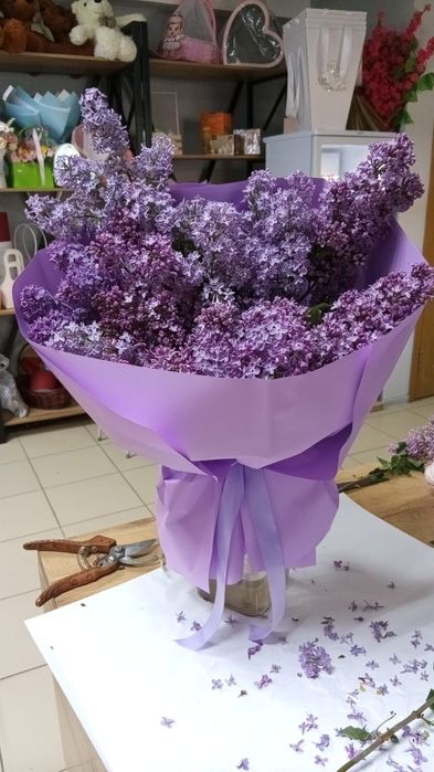 Сирень 1 букет 11500 тенге