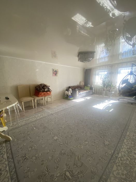 Продам частный дом с горажем и баней