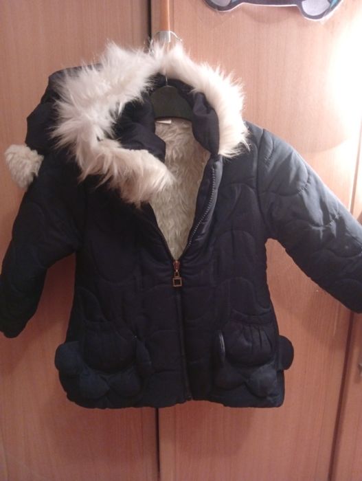 Продам куртки для девочек