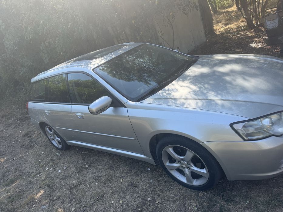 Subaru Legacy на части