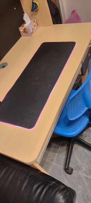 Продам стол письменный школьный cilek