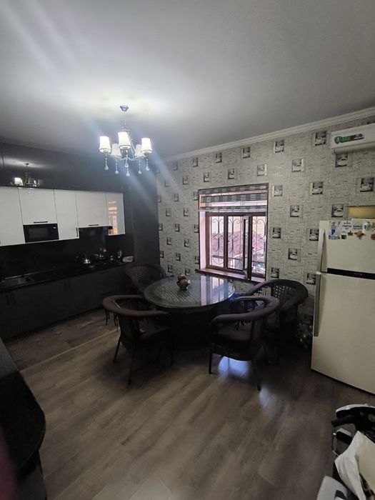 Продам 2 этожный дом, 2,5 сот, 150кв.м., 5 комнат (+кухня)!