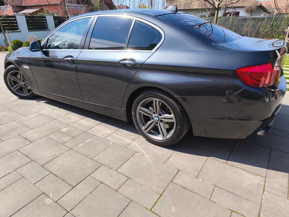 BMW f10 520D 2011