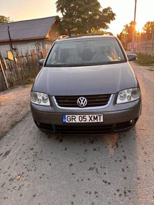 VOLKSWAGEN Touran 2006 — imagine 3