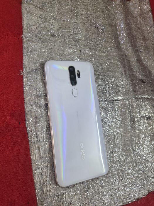 Oppo A5. 20 64gb