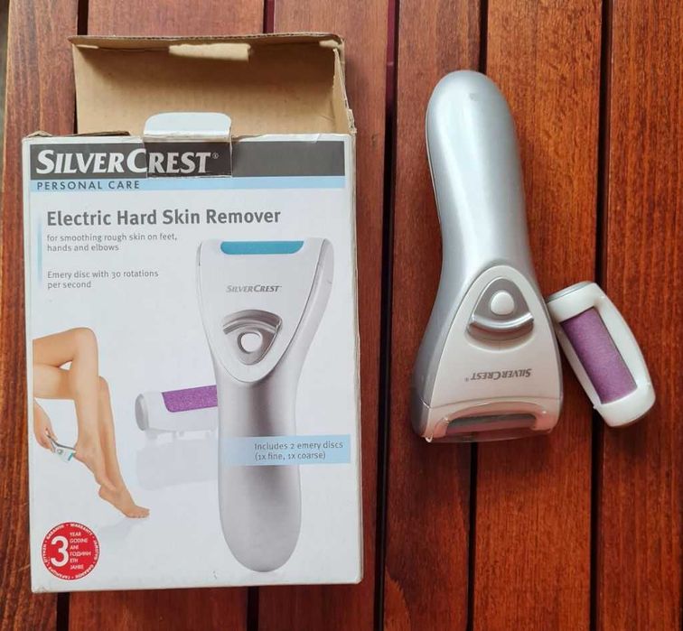 2 pile electrice pentru talpă și călcâie + accesorii pedichiură