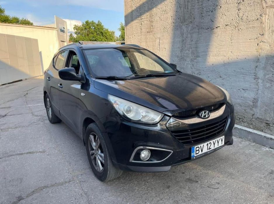masina hyundai ix35 2.0