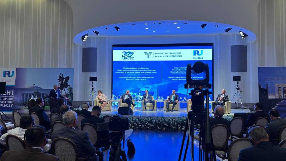 Организация онлайн трансляций. ZOOM вебинары. Прямой эфир.