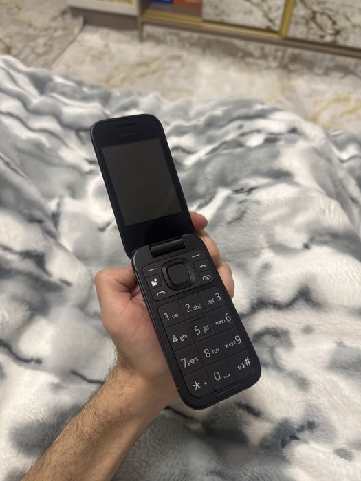 Nokia 2700 Ideal pachti yengi