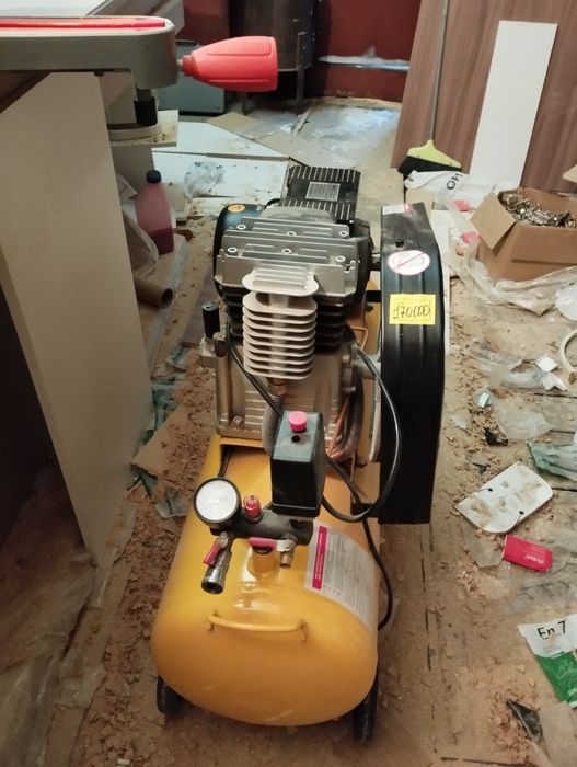 Компрессор хорошего состояния. Новый