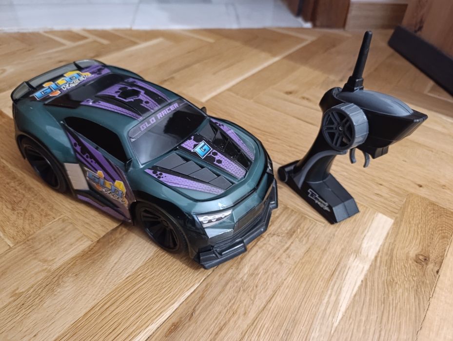 Радиоуправляема кола Glo Racer