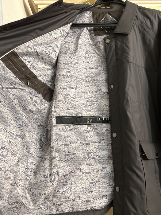 Срочно продается мужская куртка