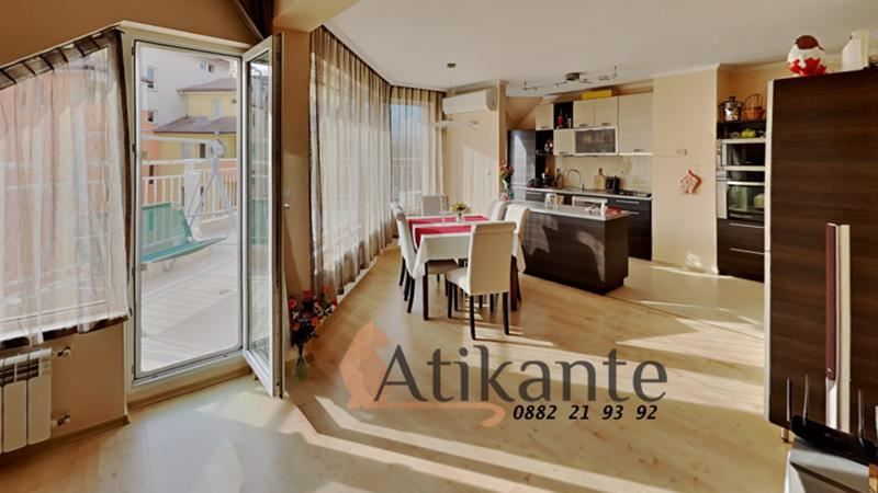 Продава се Четиристаен апартамент в София, Бъкстон - 184 кв.м за 1984 €/кв.м - Снимка #1