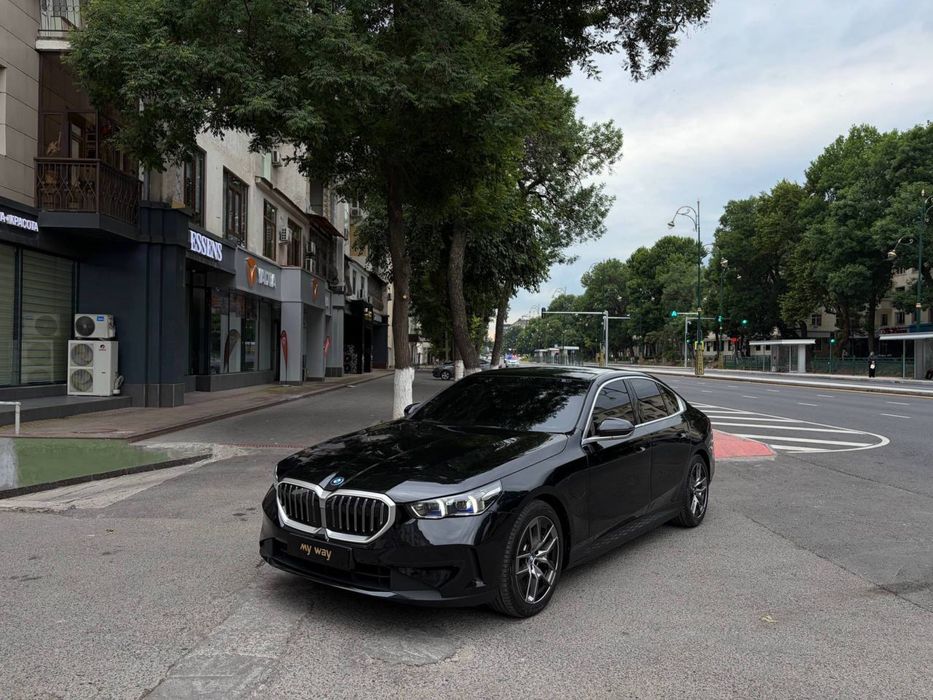 Bmw 530e 2026model full option