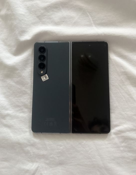 Samsung Galaxy Z Fold 4 256 GB – Impecabil, Negru.