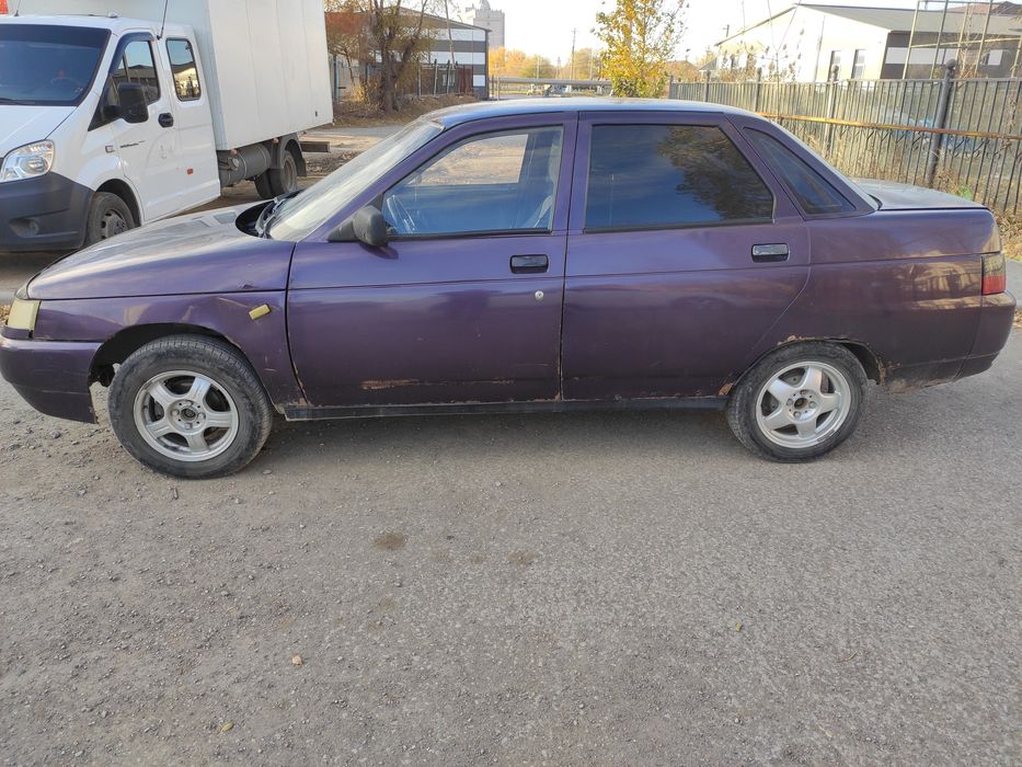 Продам машину ваз 2110