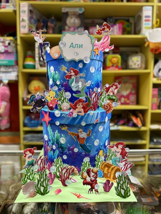 Бутафорна/картонена торта