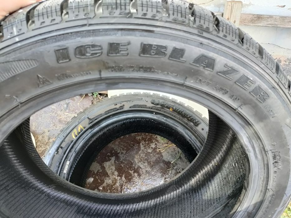 Продаю зимние шины