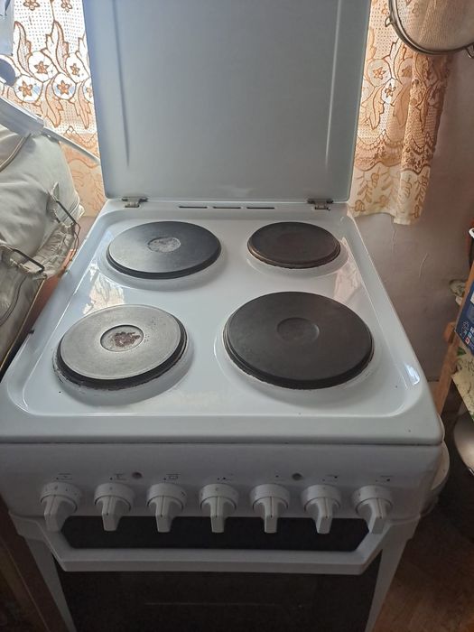 Продам  электр плита40000т