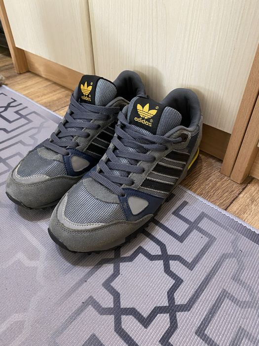 Кросовка Adidas zx750