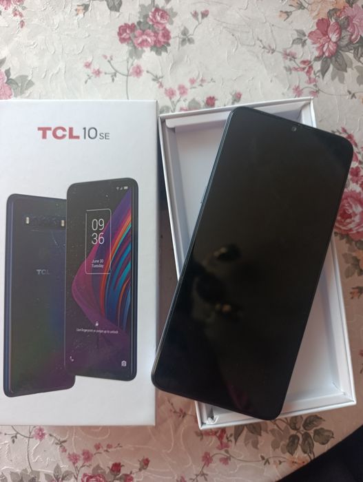 Смартфон TCL 10 SE