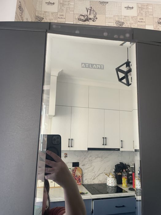 Продам холодильник Atlant