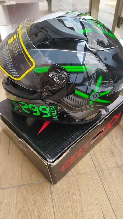 Мото каска AIS размер L