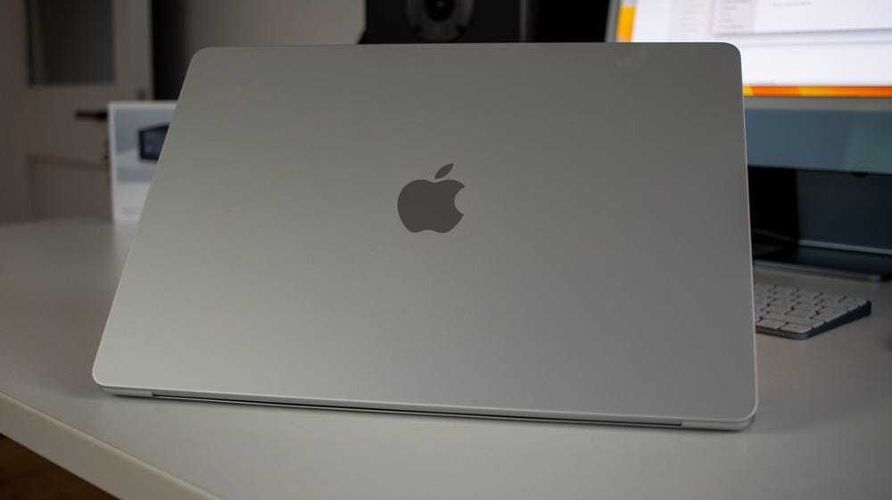 Macbook Air 15 m3 8/512