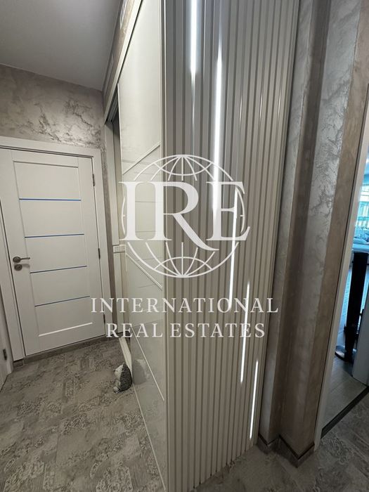 Продава се Тристаен апартамент в Варна, Младост 1 - 80 кв.м за 2938 €/кв.м - Снимка #5