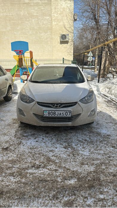 Продам автомобиль Хенде Элантра 2011 г/в
