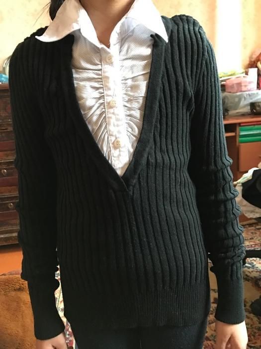 Кофта школьная на девочку, Deloras, 130 рост (8-9 лет), черная, новая