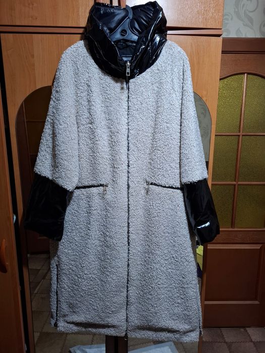 Продам куртку до колена