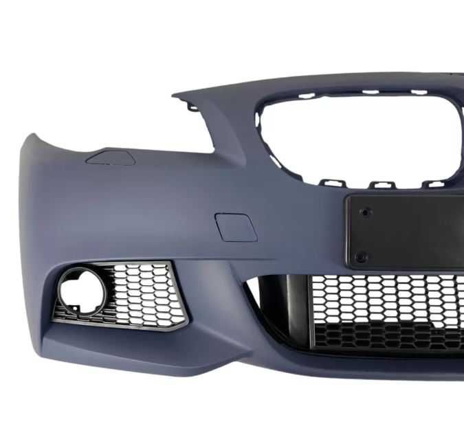 Боди кит за BMW F10 2010г-2017г M-Tech стил с отвори за парктроник