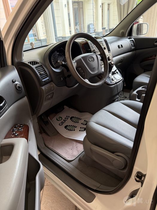 Kia karnival 2007 yil