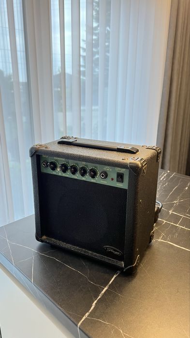 Amplificator Stagg - Ideal pentru exersat acasă