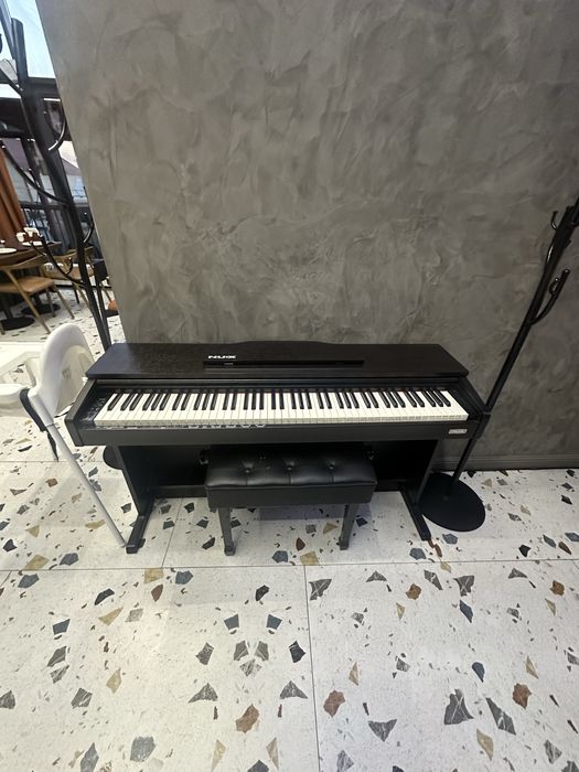 Продам пионино срочно
